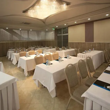 Forum Otel 3*