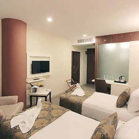 Hotel Forum 3*